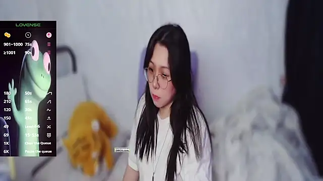 mememe 1006  online show from 04.30.26