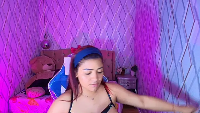 NicolleTaylor online show from 01.10.26