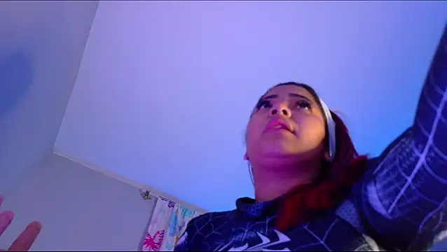 NicolleTaylor online show from 07.11.26