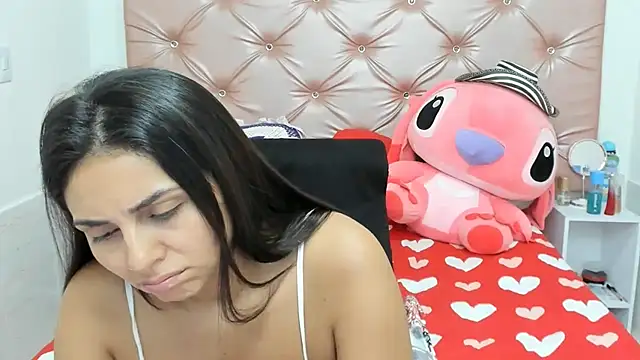 KatiaMoore online show from 10.11.25