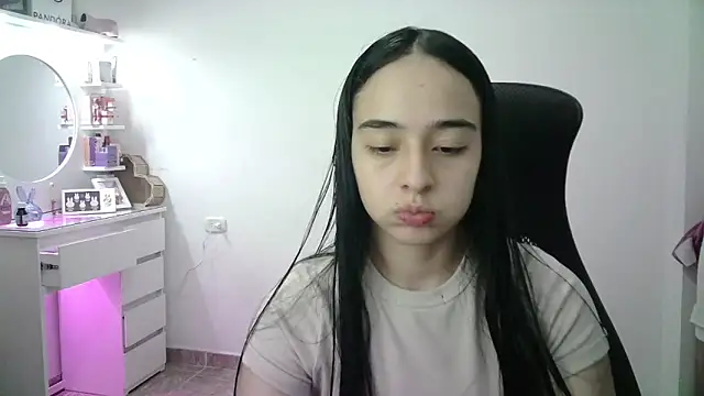Snapshot of aineangeel chatting on 04.24.26 aineangeel online show from 04.24.26
