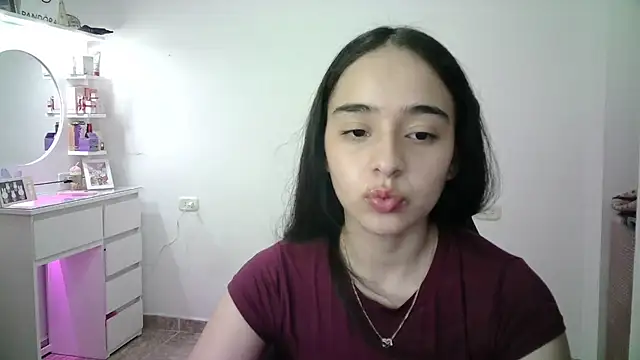 Snapshot of aineangeel chatting on 05.12.26 aineangeel online show from 05.12.26