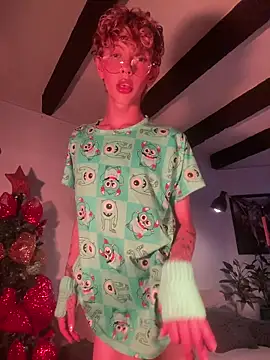 Snapshot of lyamthommpson chatting on 12.04.25 lyamthommpson online show from 12.04.25