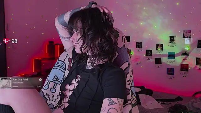 deadlysweet online show from 11.06.25