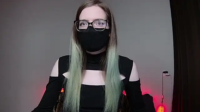 Snapshot of amber_candyfloss chatting on 12.14.24 amber candyfloss online show from 12.14.24