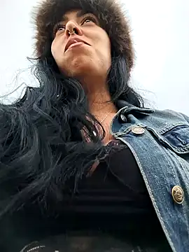 Emily Wane online show from 02.16.26