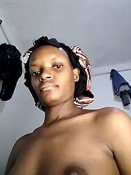 Snapshot of Freaky_maya chatting on 02.13.26 Freaky maya online show from 02.13.26