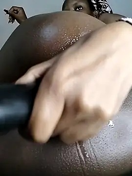 Snapshot of Freaky_maya chatting on 02.14.26 Freaky maya online show from 02.14.26