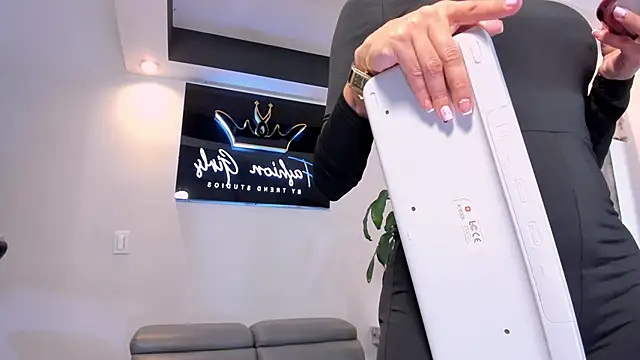 AnaRuiz online show from 11.14.25