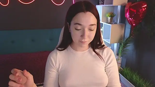 Snapshot of YasmineWest chatting on 03.04.25 YasmineWest online show from 03.04.25