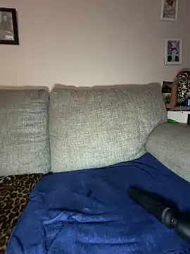 Snapshot of fatfabulous1981 chatting on 11.21.25 fatfabulous1981 online show from 11.21.25