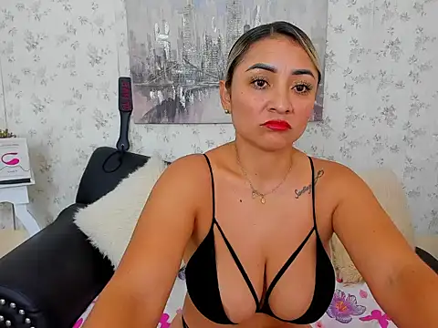 milf bigass  online show from 02.02.26