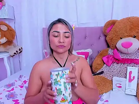 milf bigass  online show from 06.03.26