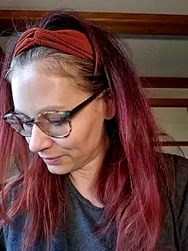 die-EinHORNY-WG online show from 12.17.25