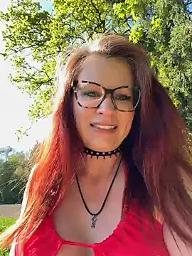 die-EinHORNY-WG online show from 04.29.26