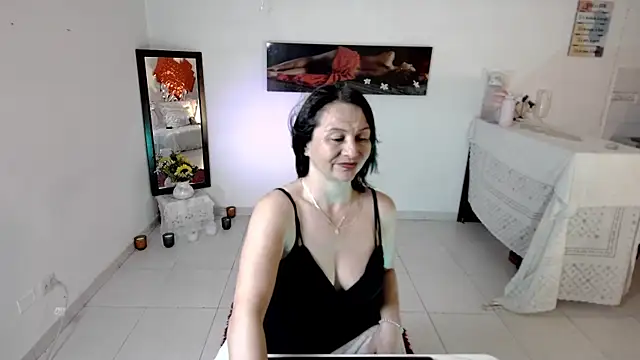 lollita 23  online show from 06.15.26