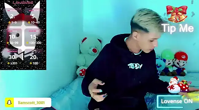 Liamscott  online show from 12.13.24