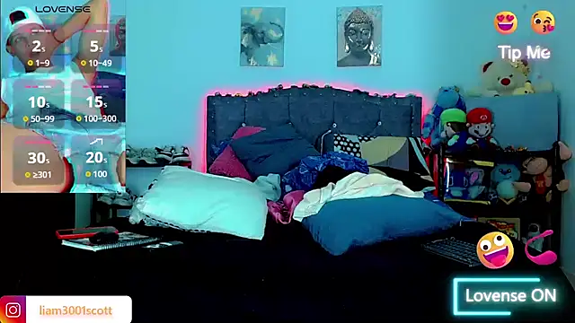 Liamscott  online show from 11.24.25