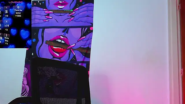 Snapshot of purple_em69 chatting on 12.07.24 purple em69 online show from 12.07.24