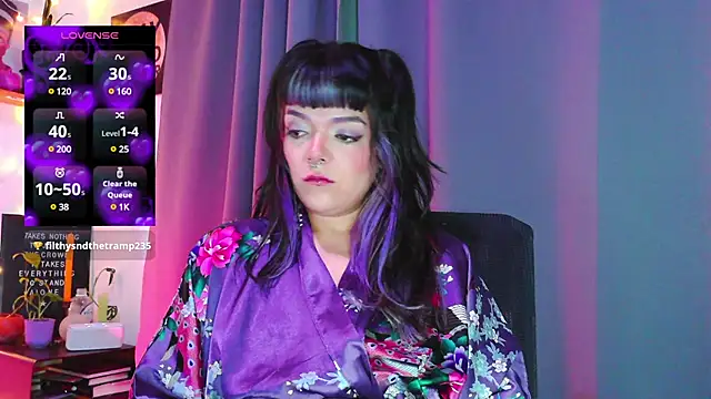 Snapshot of purple_em69 chatting on 01.26.25 purple em69 online show from 01.26.25