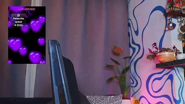 Snapshot of purple_em69 chatting on 09.09.25 purple em69 online show from 09.09.25