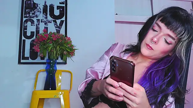 Snapshot of purple_em69 chatting on 12.02.25 purple em69 online show from 12.02.25