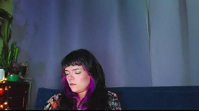 Snapshot of purple_em69 chatting on 06.21.26 purple em69 online show from 06.21.26