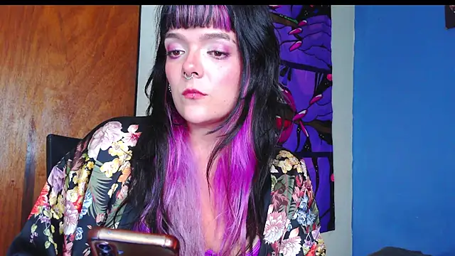 Snapshot of purple_em69 chatting on 08.02.26 purple em69 online show from 08.02.26
