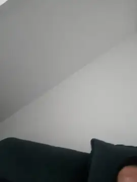 pierre0810 online show from 12.22.25