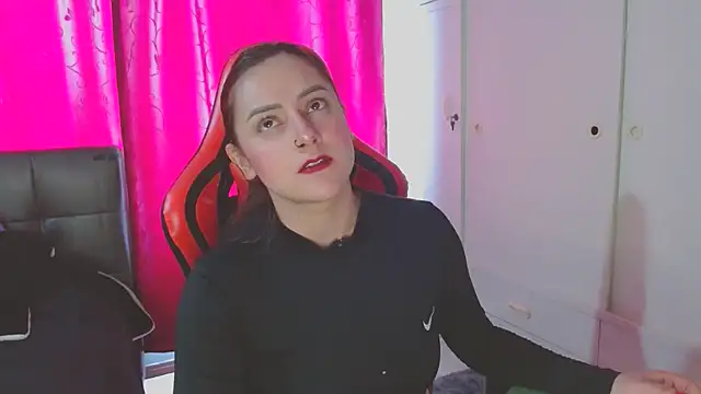 Noamartin  online show from 12.12.24