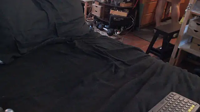 Snapshot of Dark_Asteroid chatting on 12.20.25 Dark Asteroid online show from 12.20.25