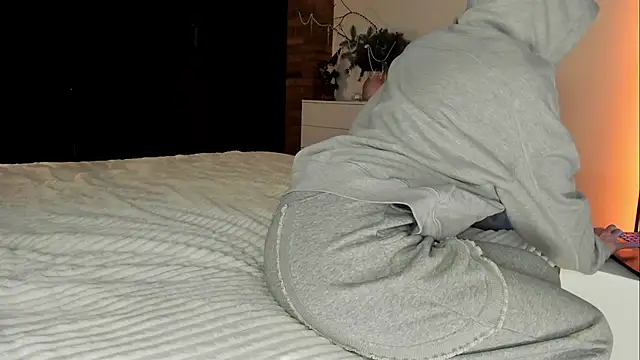 Snapshot of Rachel_Rey chatting on 12.22.25 Rachel Rey online show from 12.22.25