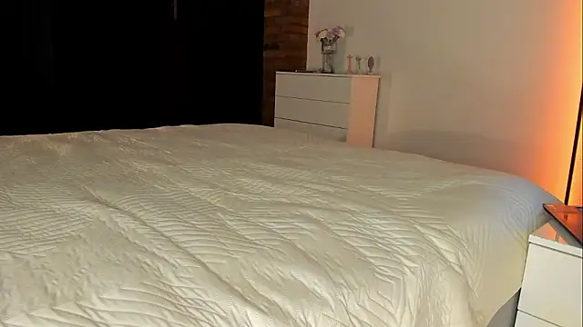 Snapshot of Rachel_Rey chatting on 02.25.26 Rachel Rey online show from 02.25.26