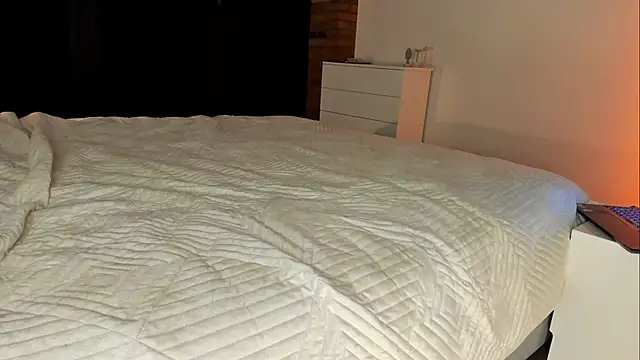 Snapshot of Rachel_Rey chatting on 03.24.26 Rachel Rey online show from 03.24.26