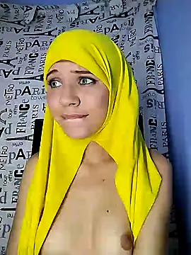 Snapshot of hanaa_18 chatting on 12.06.24 hanaa 18 online show from 12.06.24