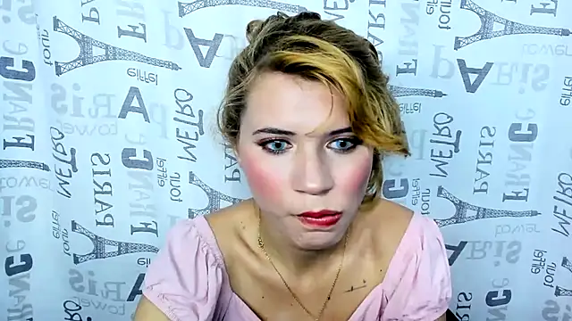 Snapshot of hanaa_18 chatting on 01.07.25 hanaa 18 online show from 01.07.25