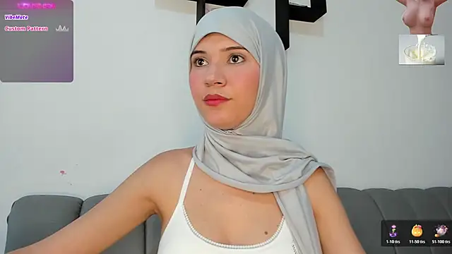 Snapshot of hanaa_18 chatting on 03.19.26 hanaa 18 online show from 03.19.26