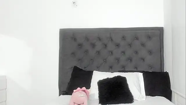 sara evans02 online show from 03.15.25