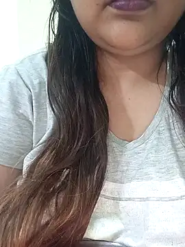 Snapshot of _Redwine_ chatting on 03.01.25 Redwine online show from 03.01.25