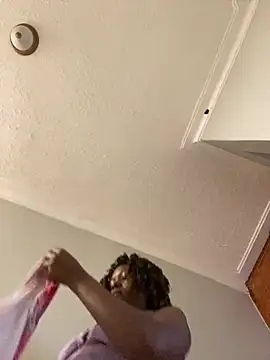 Snapshot of Dellah26 chatting on 02.27.26 Dellah26 online show from 02.27.26