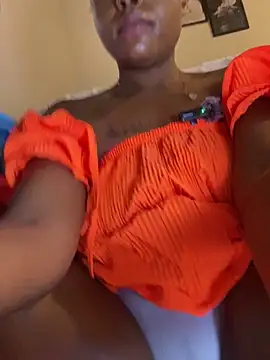 Snapshot of Dellah26 chatting on 03.21.26 Dellah26 online show from 03.21.26