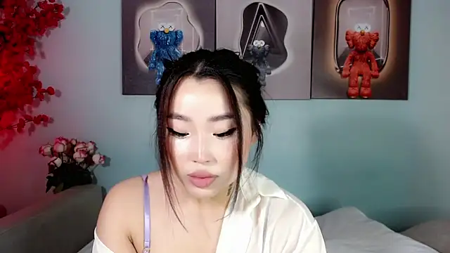 Snapshot of ichiben chatting on 01.10.25 ichiben online show from 01.10.25