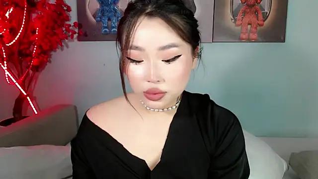 Snapshot of ichiben chatting on 02.10.25 ichiben online show from 02.10.25