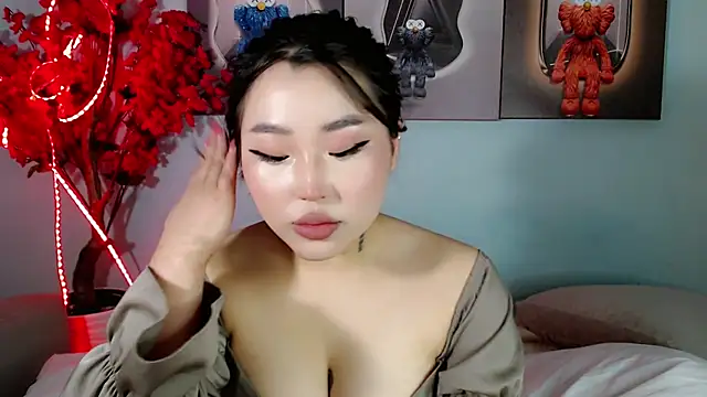 Snapshot of ichiben chatting on 03.01.25 ichiben online show from 03.01.25