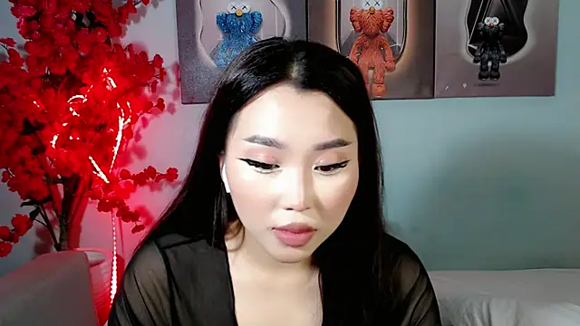 Snapshot of ichiben chatting on 10.17.25 ichiben online show from 10.17.25