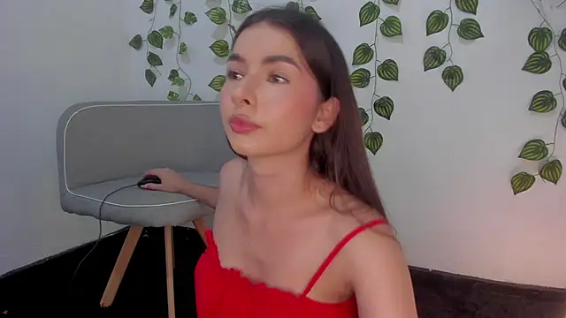 Snapshot of Coralinee_01 chatting on 12.01.24 Coralinee 01 online show from 12.01.24