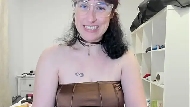 emmita69  online show from 01.15.26