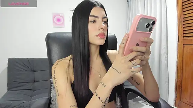 Snapshot of MerySummer chatting on 05.30.26 MerySummer online show from 05.30.26