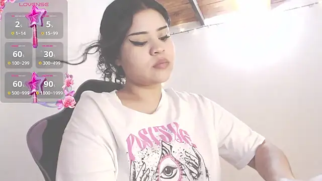 Snapshot of Amara18_ chatting on 07.22.26 Amara18 online show from 07.22.26