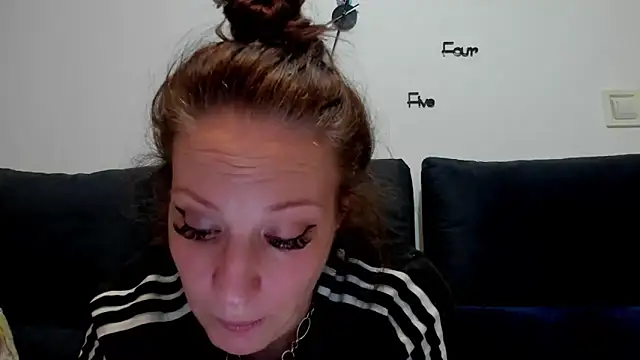 VanessaSquirtt online show from 09.16.25